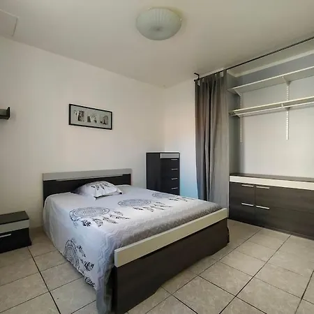 Independant - - Les Routes דירה *